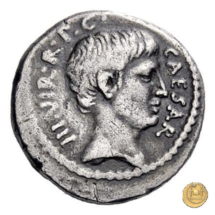 494/19 - denario C. Iulius Caesar Octavianus / P. Clodius M.f. 42 a.C. (Roma)